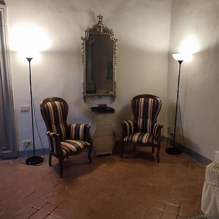 Otello Appartamento In Palazzo Storico - Palazzo Tolomei Florenz Exterior foto