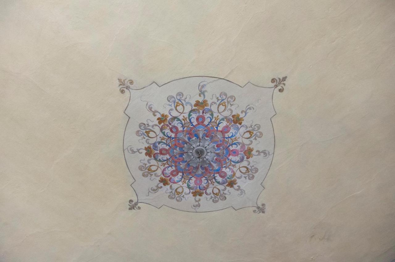 Otello Appartamento In Palazzo Storico - Palazzo Tolomei Florenz Exterior foto